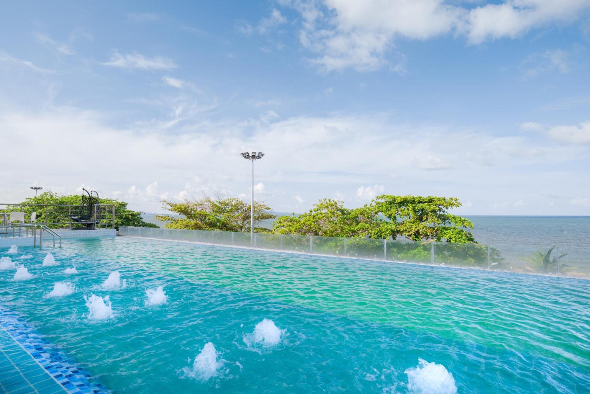 Jomtien Hisotel Esterno foto