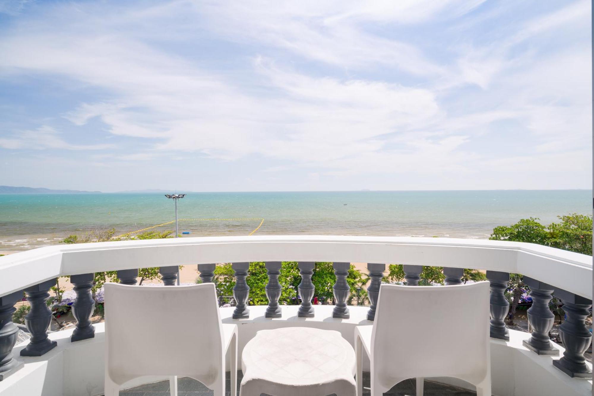 Jomtien Hisotel Esterno foto